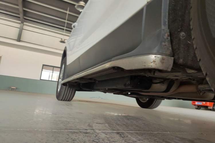 Used Buick Envision 2017 20T Two-Wheel Drive Elite Version Right Side Sill