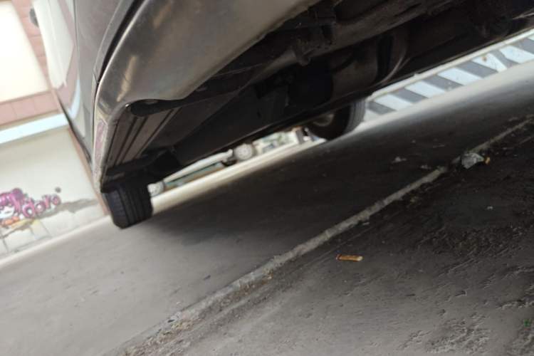 Used Buick Envision 2017 28T Four-Wheel Drive Elite Model Right Side Sill