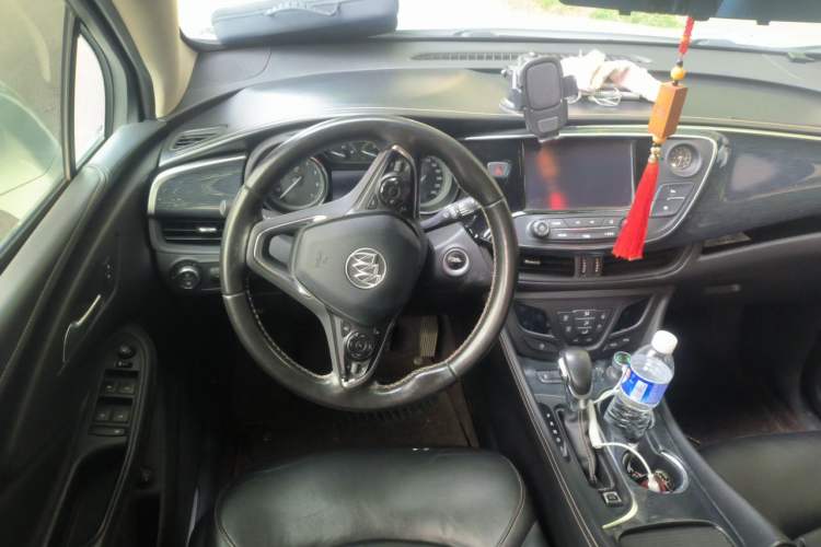 Used Buick Envision 2017 28T Four-Wheel Drive Elite Model Steering Wheel
