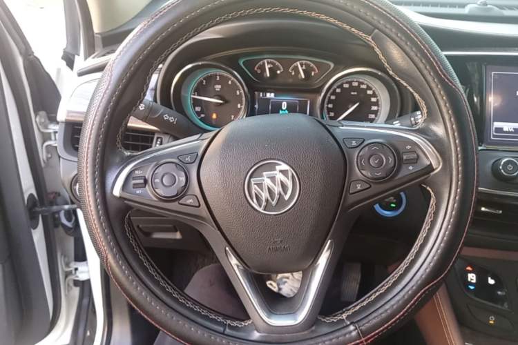 Used Buick Envision 2017 20T Two-Wheel Drive Luxury Model Steering Wheel