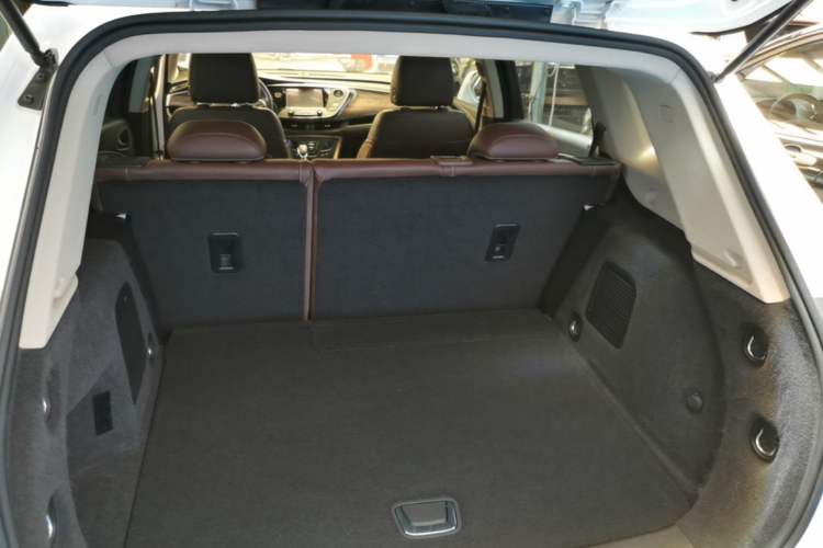 Used Buick Envision 2017 20T Two-Wheel Drive Elite Version Trunk
