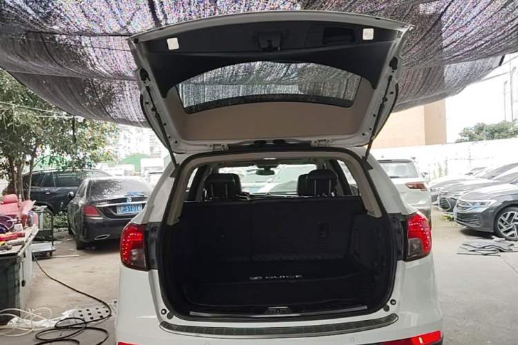 Used Buick Envision 2017 20T Two-Wheel Drive Leading Version Trunk