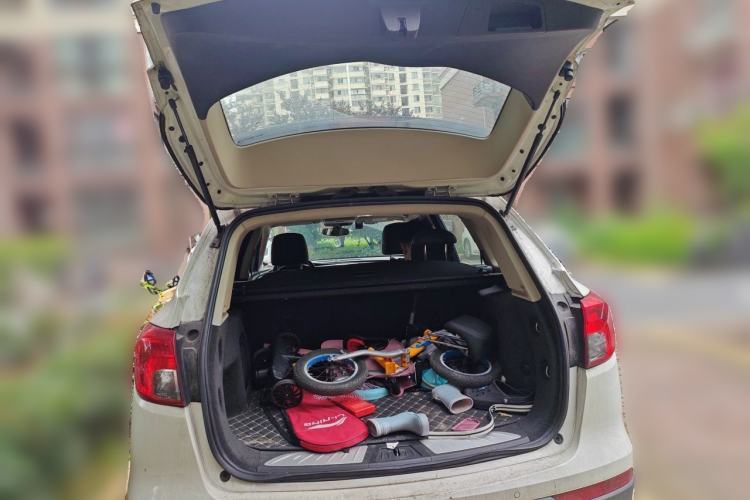 Used Buick Envision 2017 20T Two-Wheel Drive Elite Version Trunk