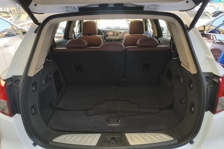Used Buick Envision 2017 28T Four-Wheel Drive Elite Model Trunk