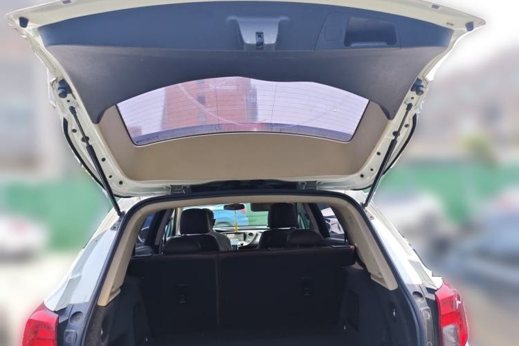 Used Buick Envision 2017 20T Two-Wheel Drive Elite Version Trunk