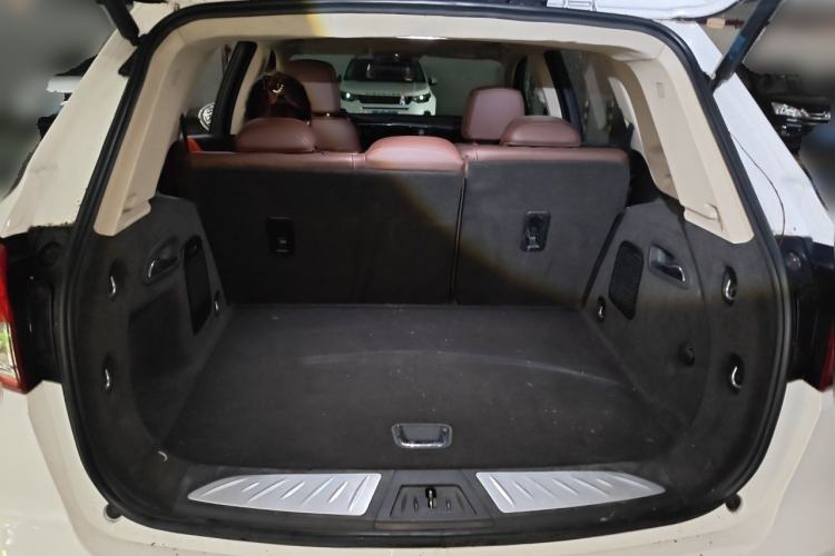 Used Buick Envision 2017 28T Four-Wheel Drive Elite Model Trunk