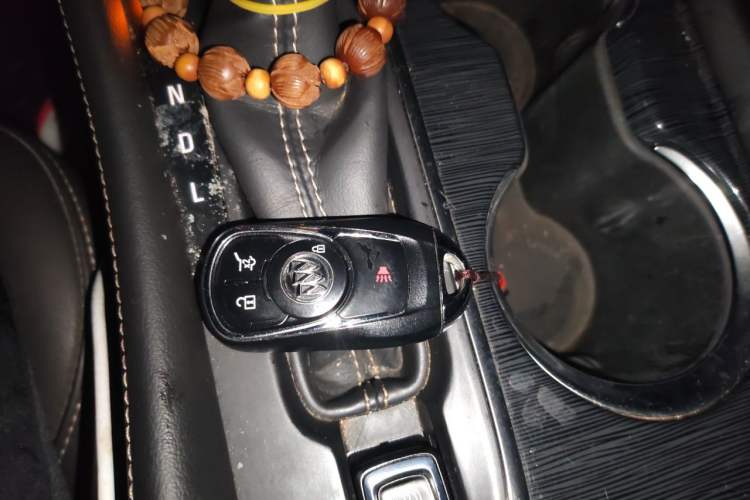 Used Buick Envision 2017 28T Four-Wheel Drive Elite Model Vehicle Key