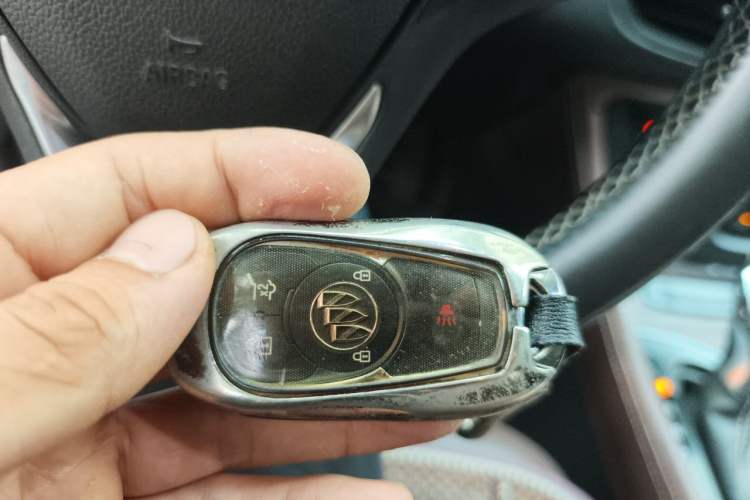 Used Buick Envision 2017 28T Four-Wheel Drive Elite Model Vehicle Key