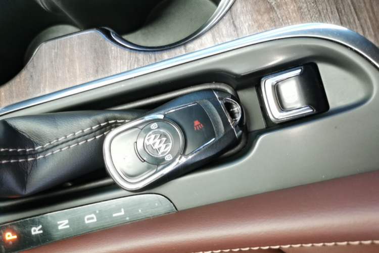 Used Buick Envision 2017 20T Two-Wheel Drive Elite Version Vehicle Key