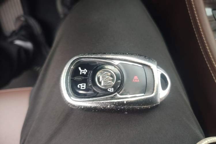 Used Buick Envision 2017 28T Four-Wheel Drive Elite Model Vehicle Key