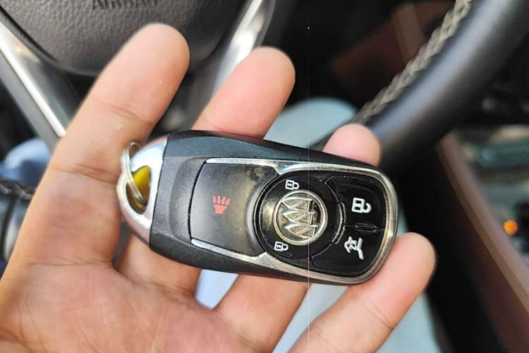 Used Buick Envision 2017 28T Four-Wheel Drive Elite Model Vehicle Key
