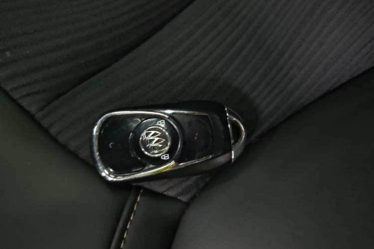 Used Buick Envision 2017 20T Two-Wheel Drive Leading Version Vehicle Key