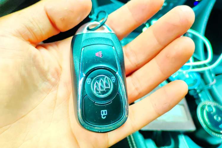 Used Buick Envision 2017 20T Two-Wheel Drive Leading Version Vehicle Key