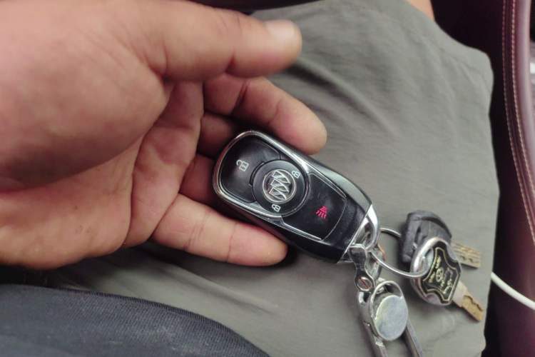 Used Buick Envision 2017 20T Two-Wheel Drive Elite Version Vehicle Key