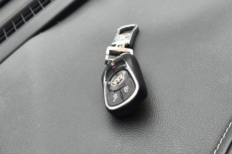 Used Buick Envision 2017 28T Four-Wheel Drive Elite Model Vehicle Key