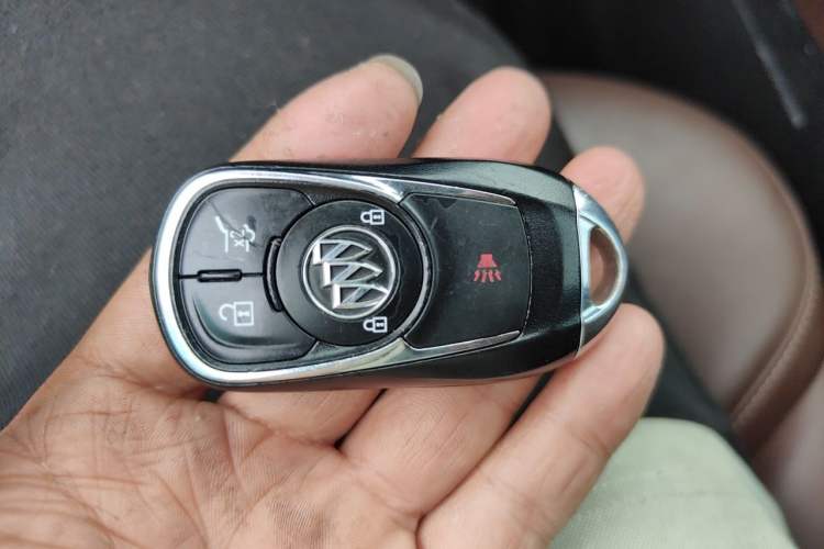 Used Buick Envision 2017 28T Four-Wheel Drive Elite Model Vehicle Key