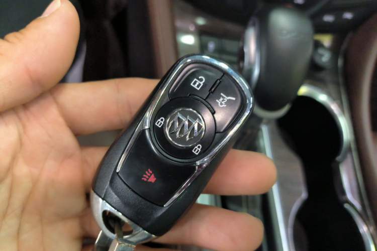 Used Buick Envision 2017 20T Two-Wheel Drive Luxury Model Vehicle Key