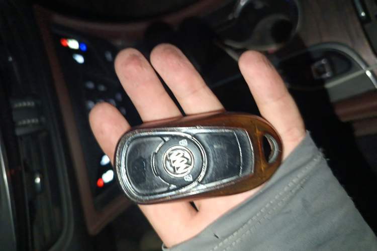 Used Buick Envision 2017 20T Two-Wheel Drive Elite Version Vehicle Key