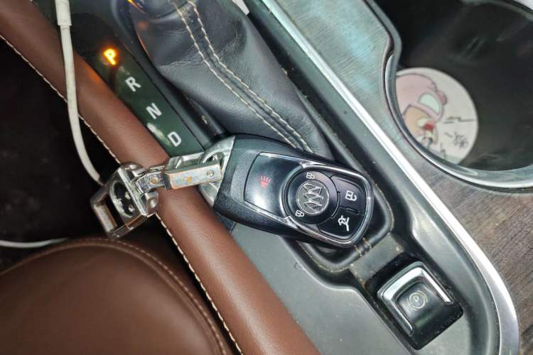 Used Buick Envision 2017 20T Two-Wheel Drive Luxury Model Vehicle Key