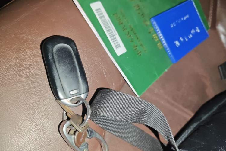 Used Buick Envision 2017 28T Four-Wheel Drive Elite Model Vehicle Key