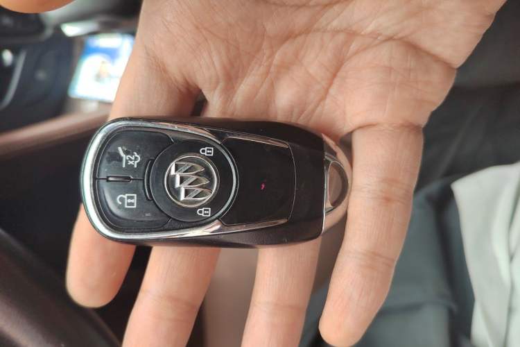 Used Buick Envision 2017 28T Four-Wheel Drive Elite Model Vehicle Key
