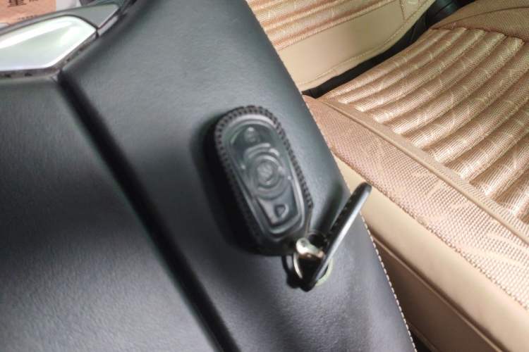 Used Buick Envision 2017 20T Two-Wheel Drive Leading Version Vehicle Key