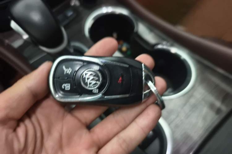 Used Buick Envision 2017 28T Four-Wheel Drive Luxury Model Vehicle Key