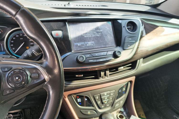 Used Buick Envision 2017 20T Two-Wheel Drive Elite Version Audio And AC Panel