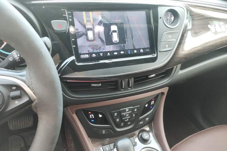 Used Buick Envision 2017 28T Four-Wheel Drive Elite Model Audio And AC Panel