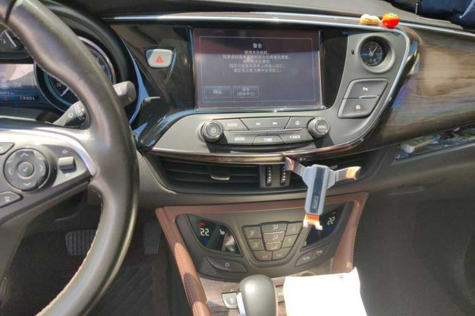 Used Buick Envision 2017 28T Four-Wheel Drive Elite Model Audio And AC Panel