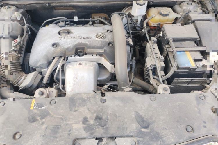 Used Buick Envision 2017 28T Four-Wheel Drive Elite Model Engine Bay