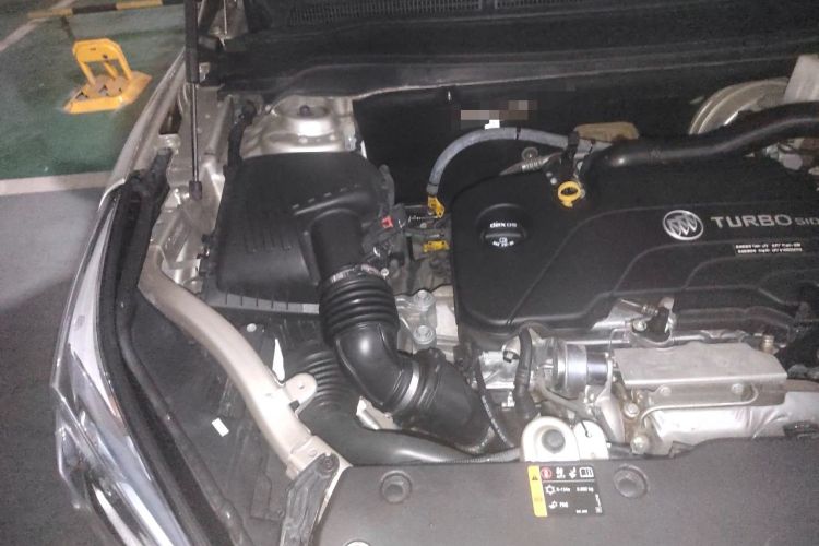 Used Buick Envision 2017 20T Two-Wheel Drive Leading Version Engine Bay Right