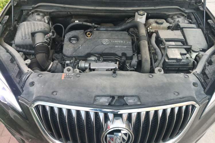 Used Buick Envision 2017 20T Two-Wheel Drive Elite Version Engine Bay