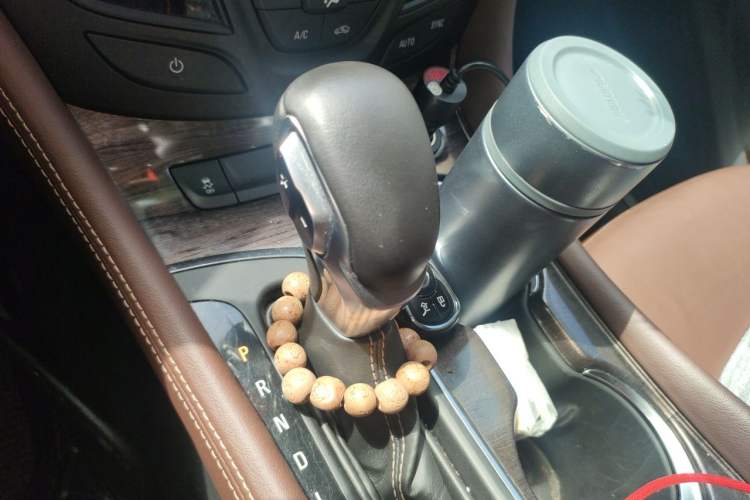 Used Buick Envision 2017 28T Four-Wheel Drive Elite Model Gear Lever