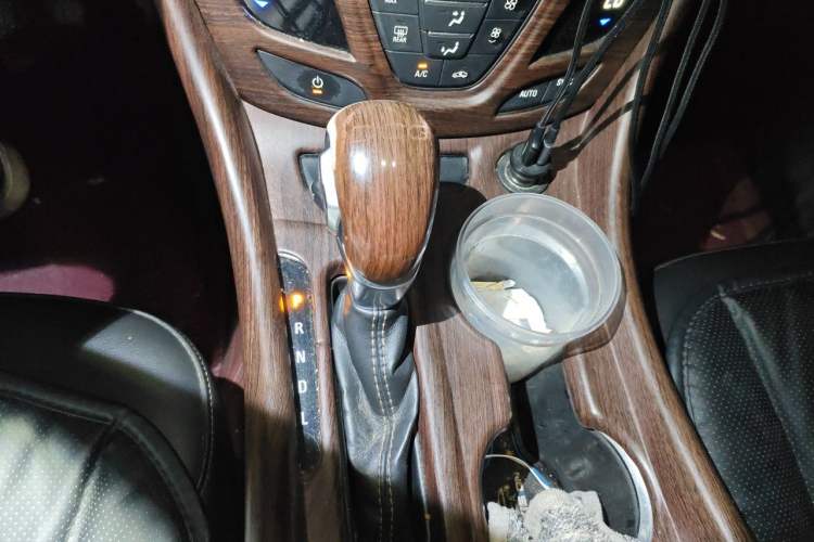Used Buick Envision 2017 20T Two-Wheel Drive Leading Version Gear Lever