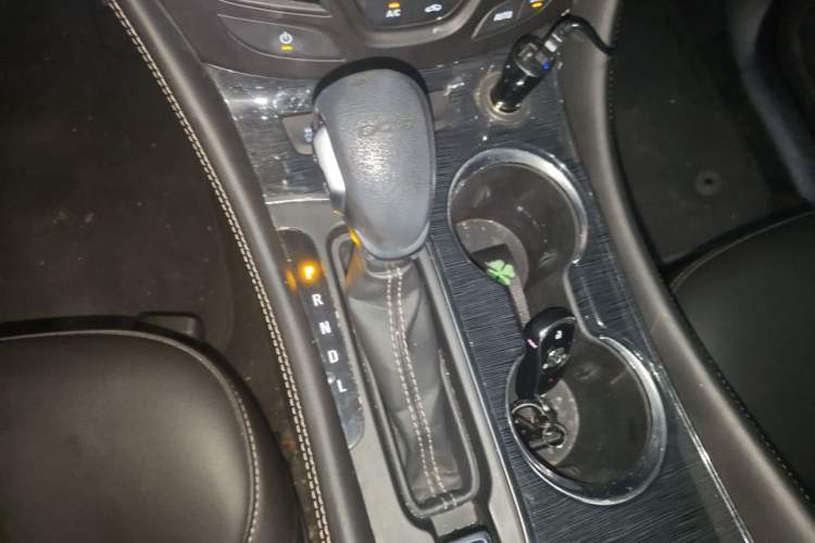 Used Buick Envision 2017 20T Two-Wheel Drive Leading Version Gear Lever