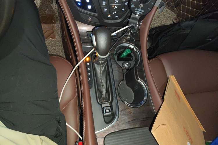 Used Buick Envision 2017 28T Four-Wheel Drive Luxury Model Gear Lever