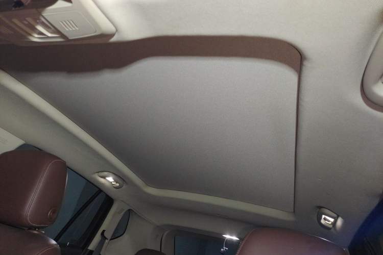 Used Buick Envision 2017 28T Four-Wheel Drive Luxury Model Headliner