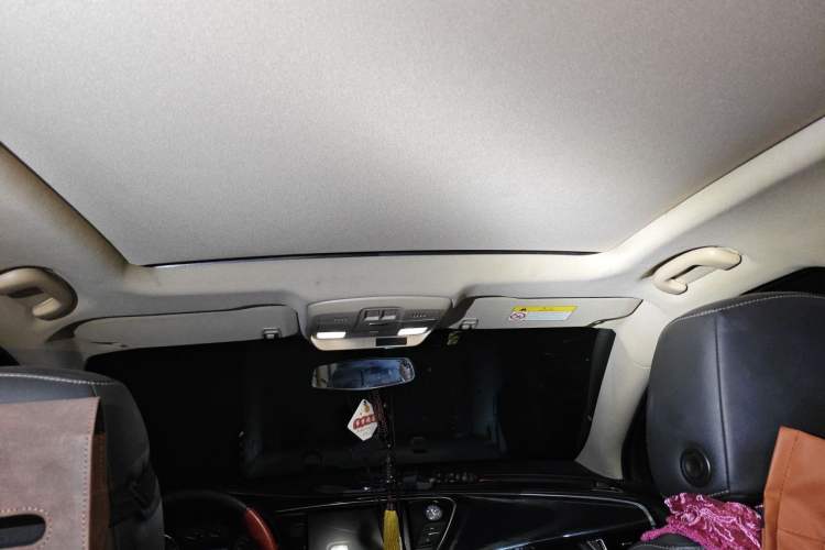 Used Buick Envision 2017 20T Two-Wheel Drive Leading Version Headliner