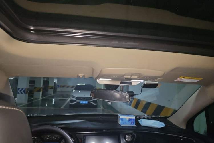 Used Buick Envision 2017 20T Two-Wheel Drive Leading Version Headliner