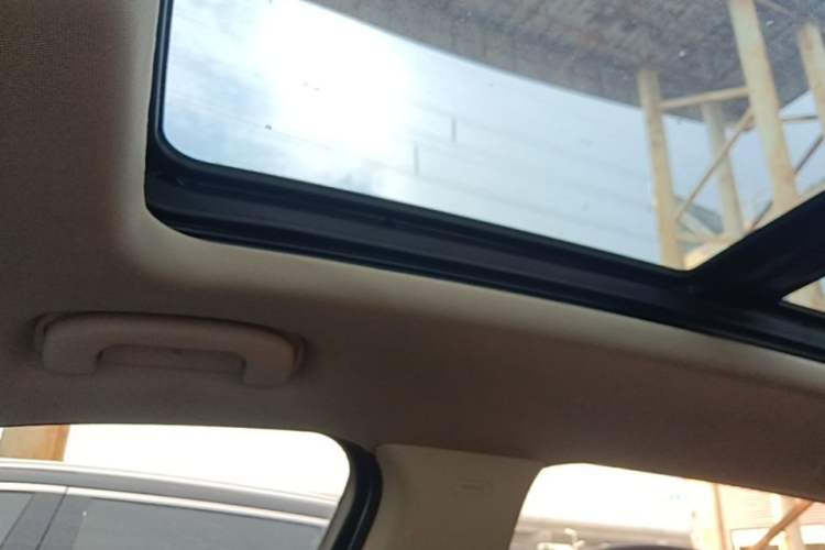 Used Buick Envision 2017 20T Two-Wheel Drive Elite Version Headliner