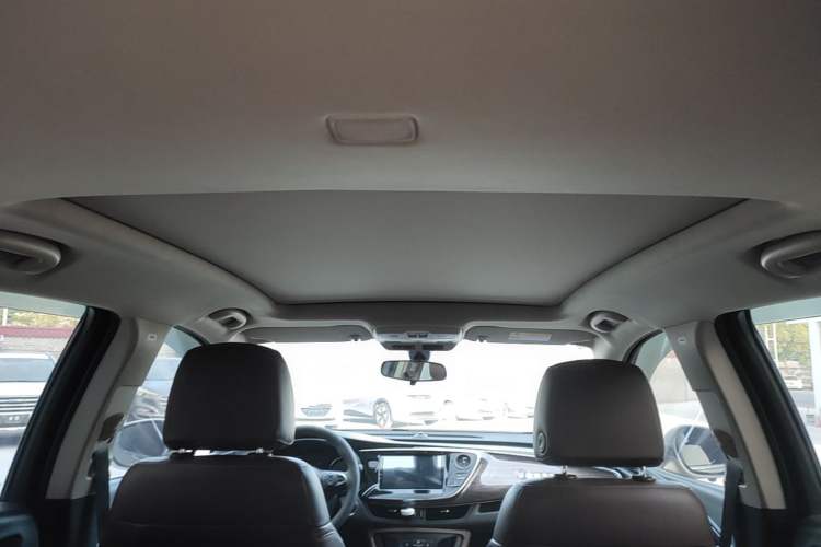 Used Buick Envision 2017 28T Four-Wheel Drive Elite Model Headliner