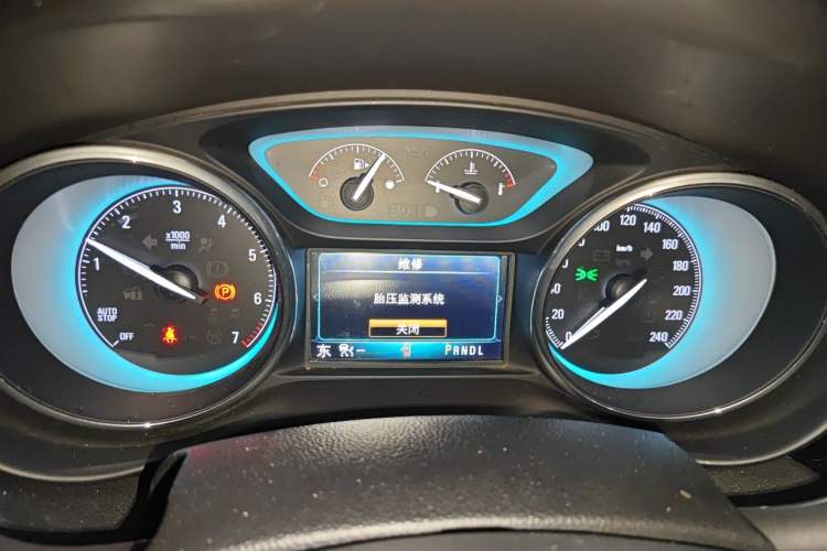 Used Buick Envision 2017 28T Four-Wheel Drive Luxury Model Instrument Cluster