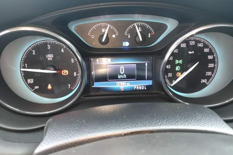 Used Buick Envision 2017 28T Four-Wheel Drive Elite Model Instrument Cluster