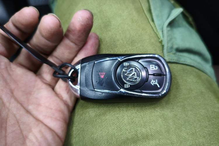Used Buick Envision 2017 20T Two-Wheel Drive Luxury Model Interior 1
