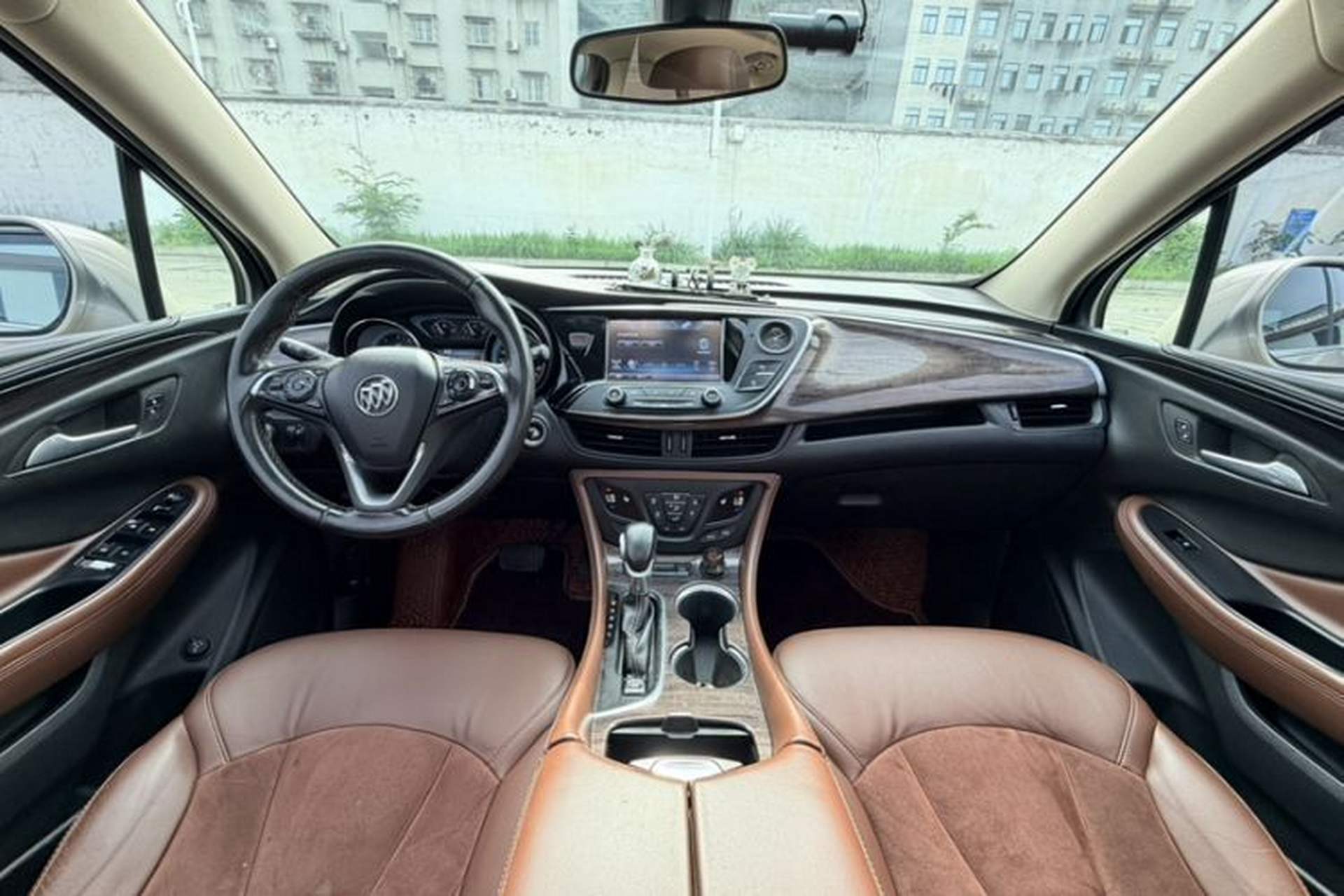 Used Buick Envision 2017 28T Four-Wheel Drive Elite Model Interior 3