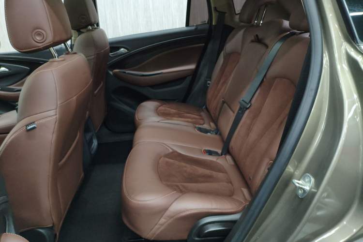 Used Buick Envision 2017 20T Two-Wheel Drive Luxury Model Interior 4