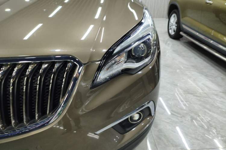 Used Buick Envision 2017 20T Two-Wheel Drive Luxury Model Left Front Headlight