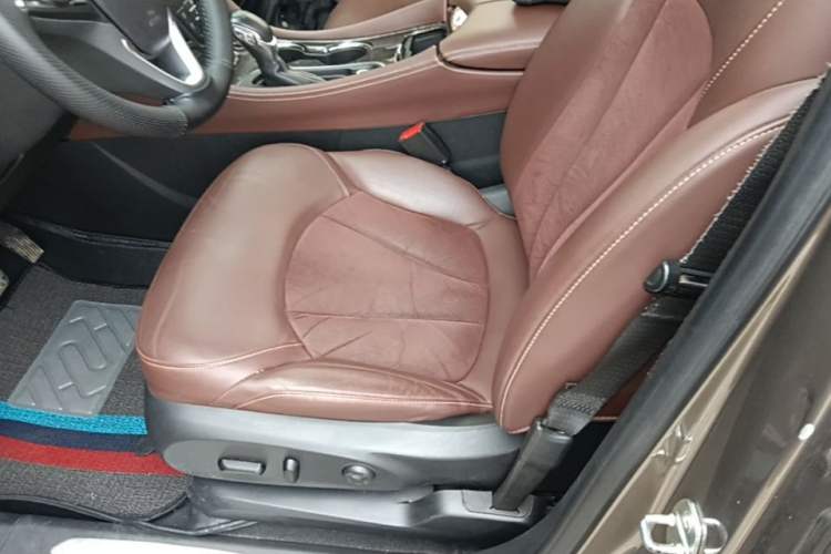 Used Buick Envision 2017 20T Two-Wheel Drive Elite Version Left Front Seat
