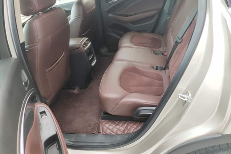 Used Buick Envision 2017 28T Four-Wheel Drive Elite Model Left Rear Seat